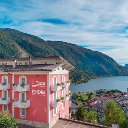 Hotel Londra Slow Living Molveno Ngoại thất bức ảnh