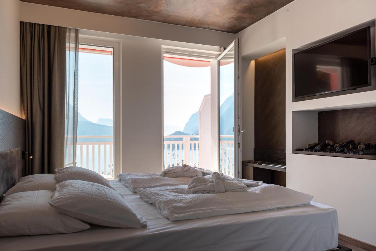 Hotel Londra Slow Living Molveno Ngoại thất bức ảnh