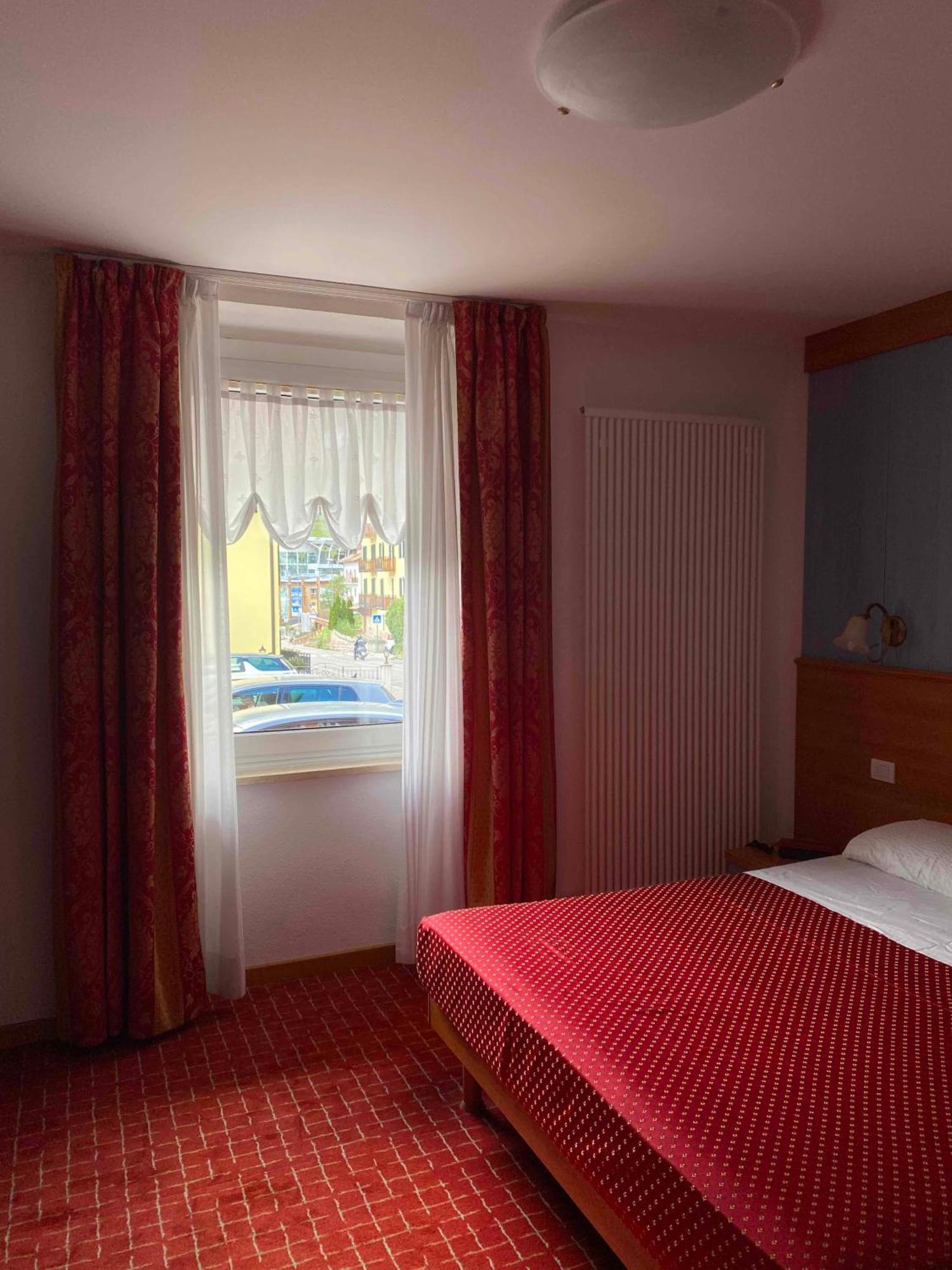 Hotel Londra Slow Living Molveno Ngoại thất bức ảnh