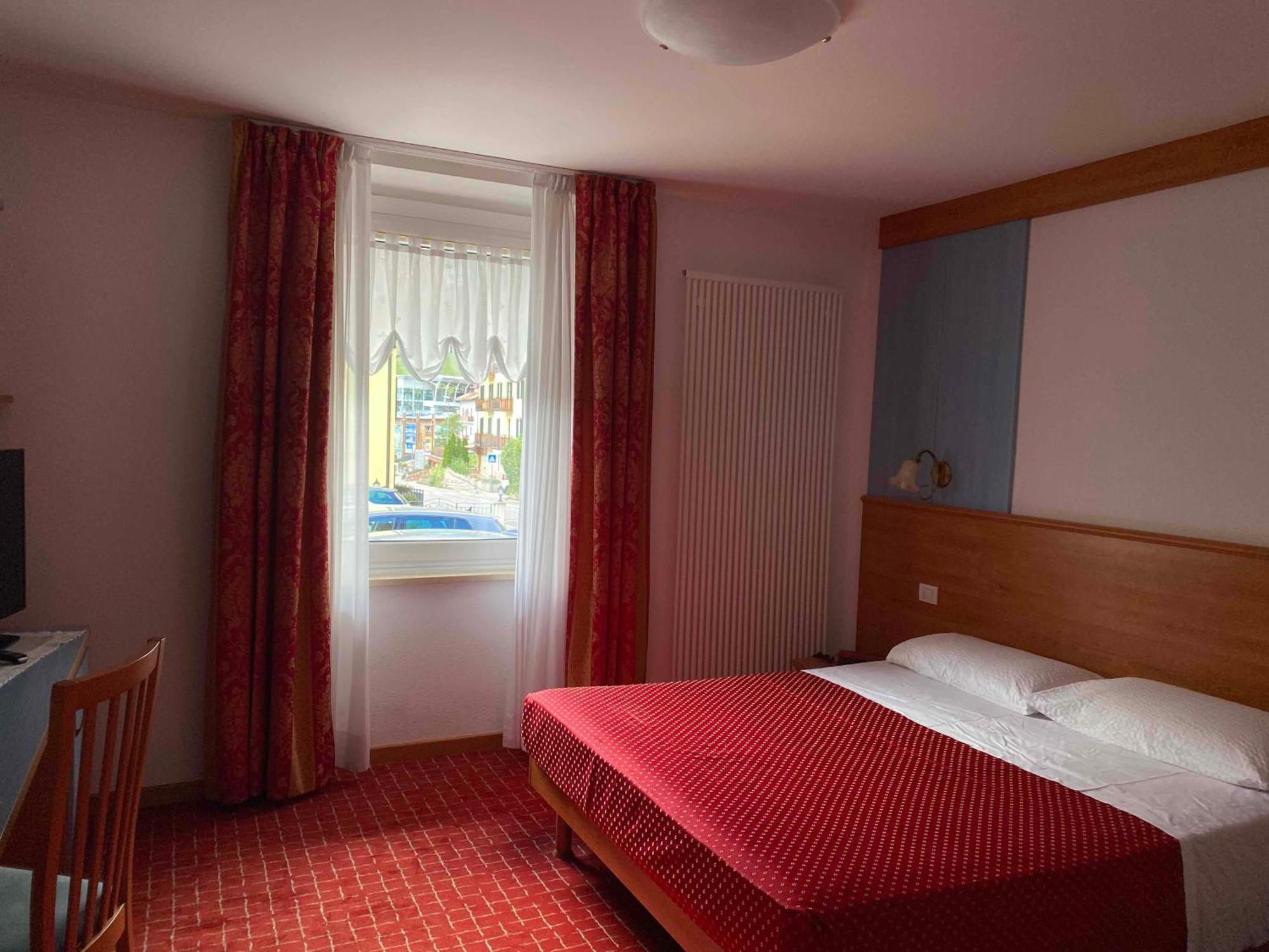 Hotel Londra Slow Living Molveno Ngoại thất bức ảnh