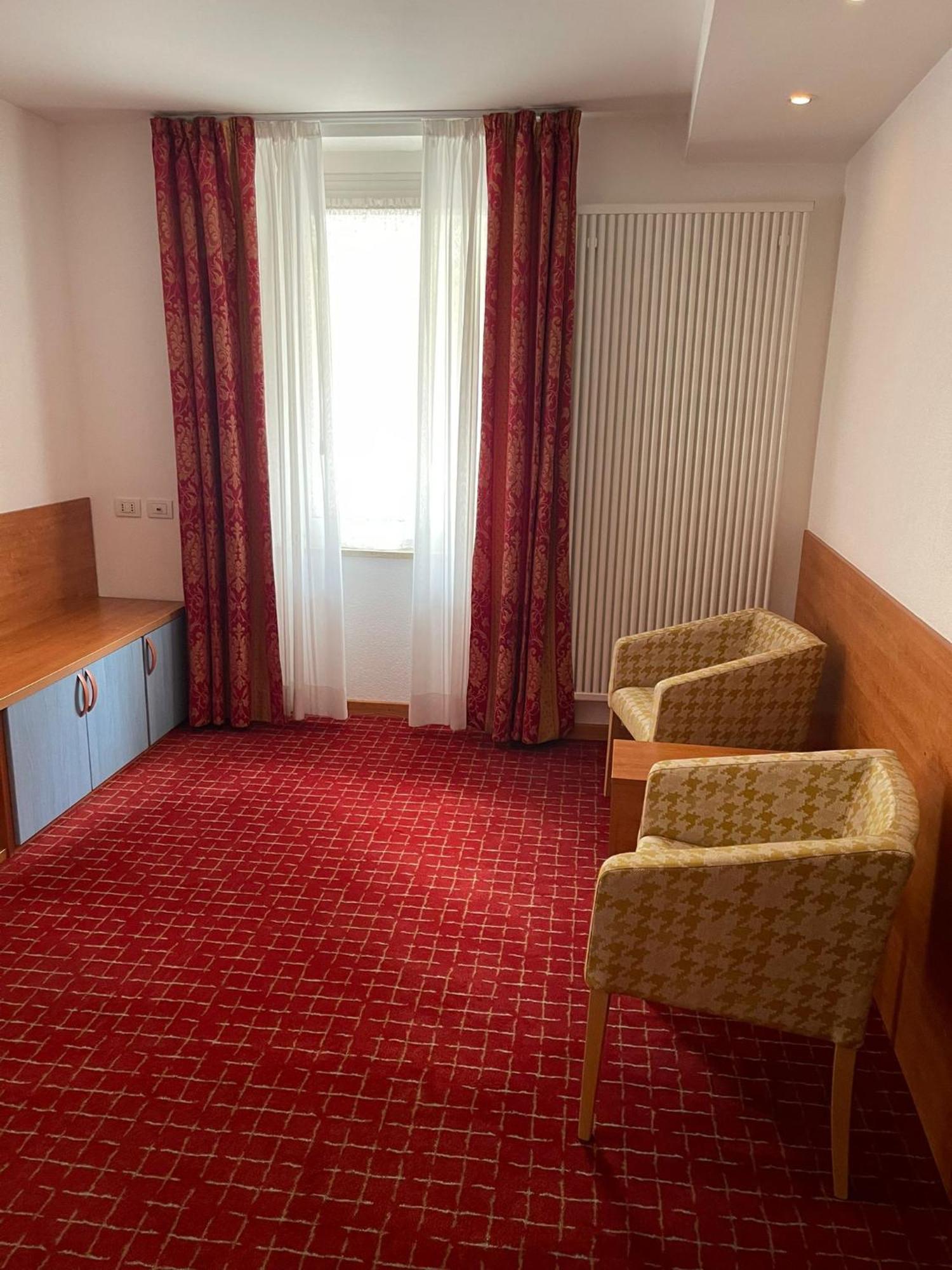Hotel Londra Slow Living Molveno Ngoại thất bức ảnh