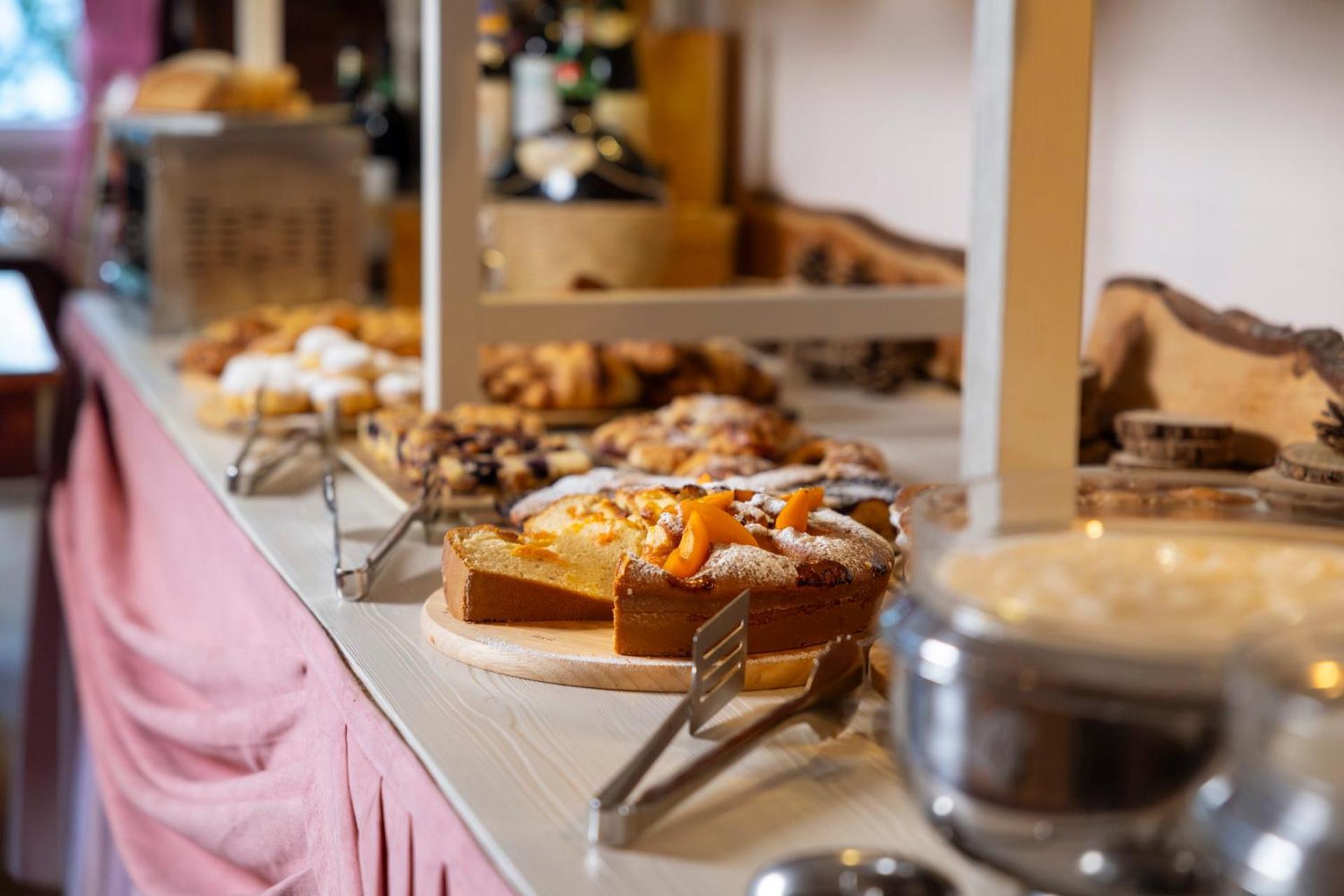 Hotel Londra Slow Living Molveno Ngoại thất bức ảnh