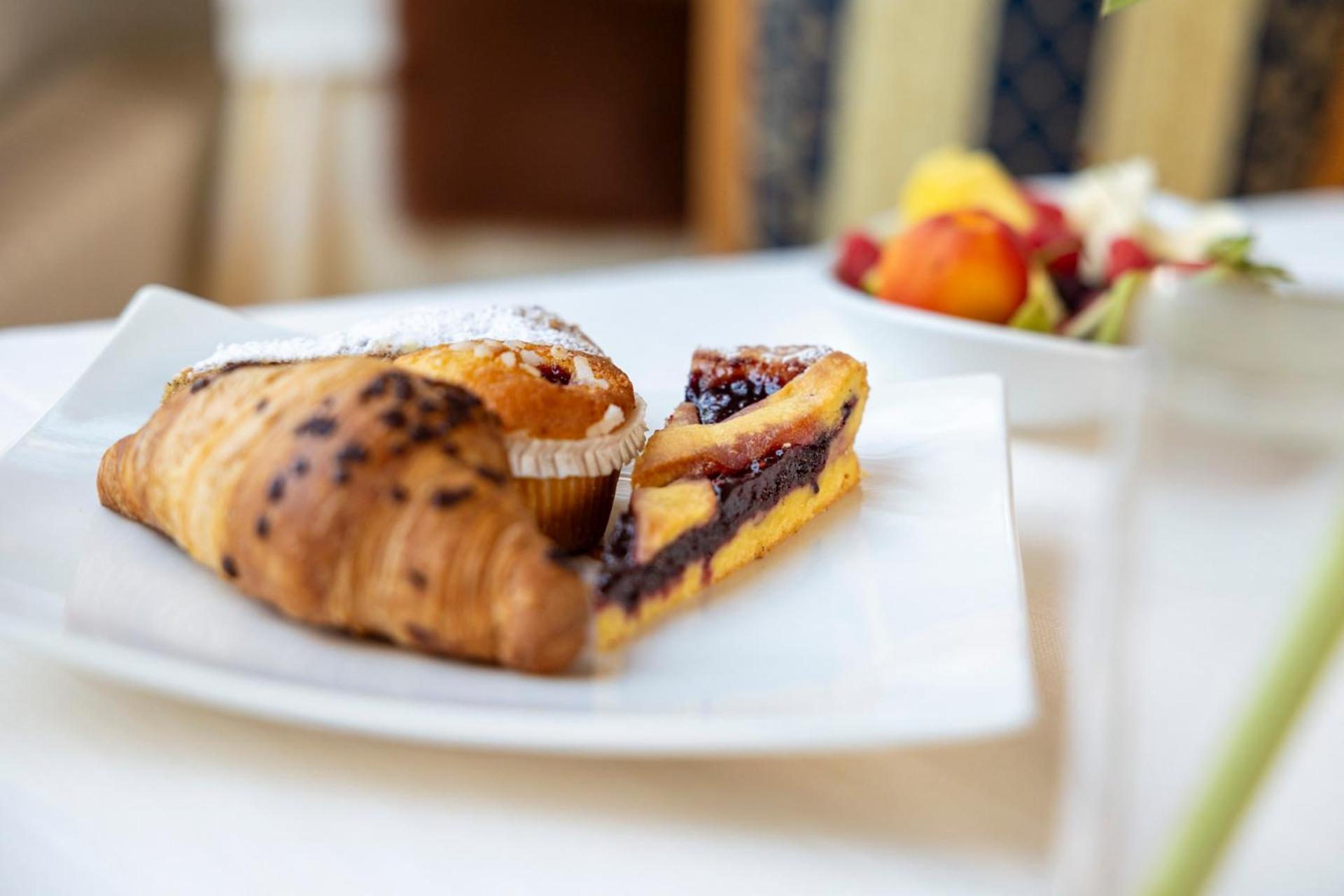 Hotel Londra Slow Living Molveno Ngoại thất bức ảnh
