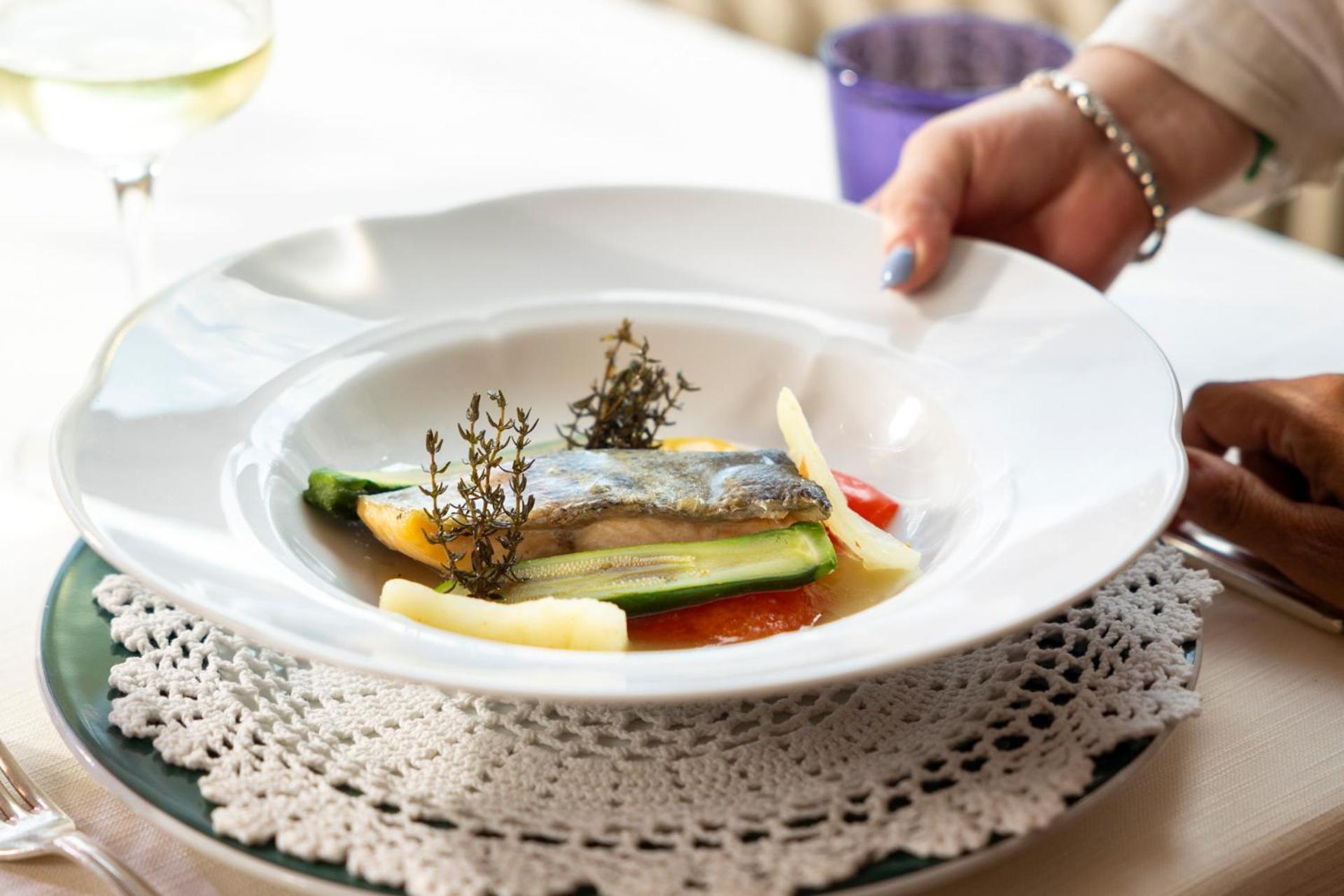 Hotel Londra Slow Living Molveno Ngoại thất bức ảnh