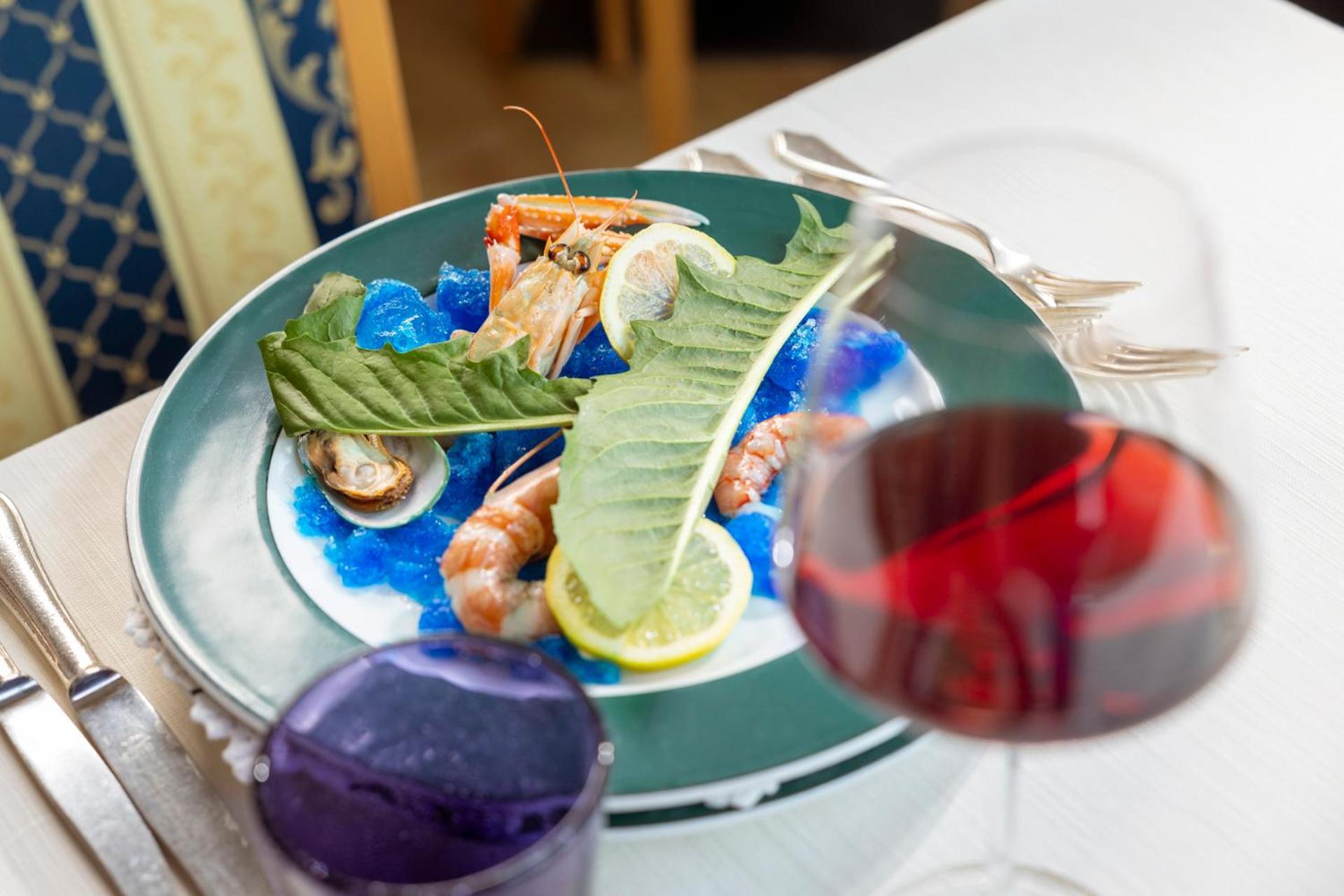 Hotel Londra Slow Living Molveno Ngoại thất bức ảnh